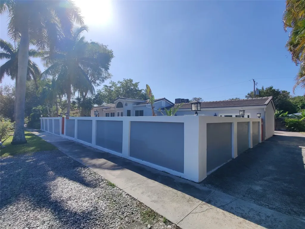 733 NE 18th Avenue Fort Lauderdale FL 33304
