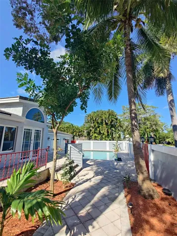 733 NE 18th Avenue Fort Lauderdale FL 33304
