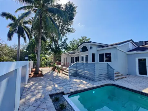 733 NE 18th Avenue Fort Lauderdale FL 33304
