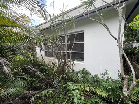 111 NE 47th Street Oakland Park FL 33334