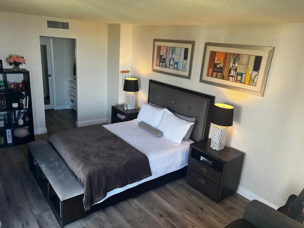 20379 W Country Club Drive Aventura FL 33180