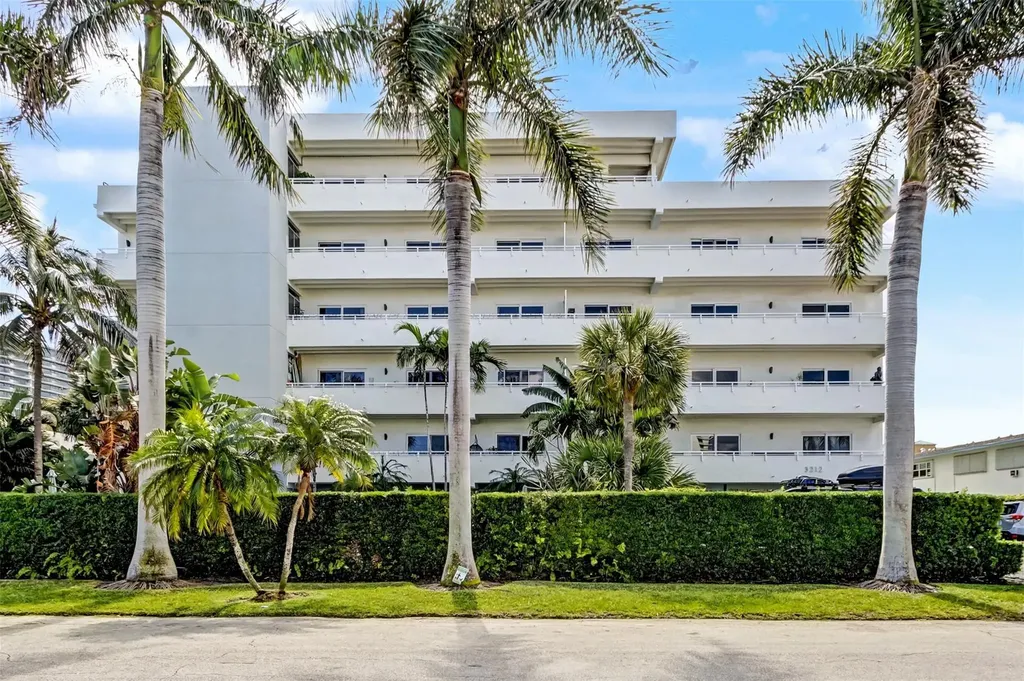 3212 NE 12th Street Pompano Beach FL 33062