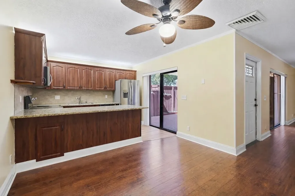 2734 SW 15th Street Deerfield Beach FL 33442
