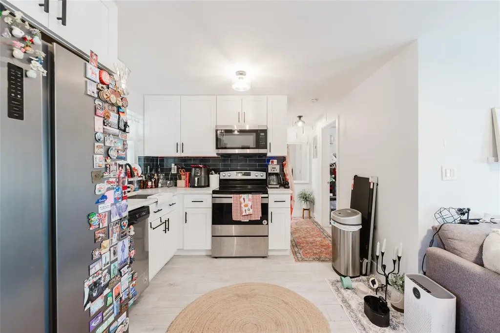 659 NE 32nd Street Oakland Park FL 33334