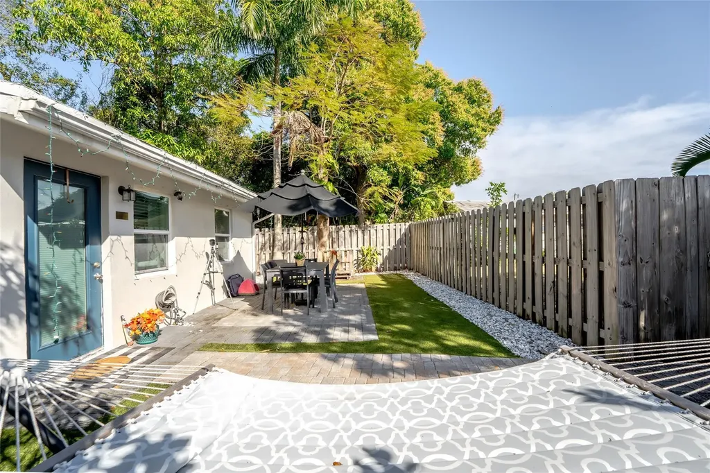 659 NE 32nd Street Oakland Park FL 33334