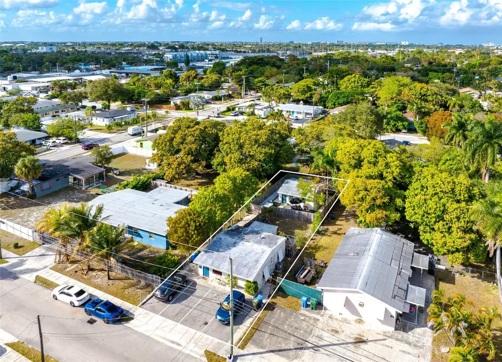 659 NE 32nd Street Oakland Park FL 33334