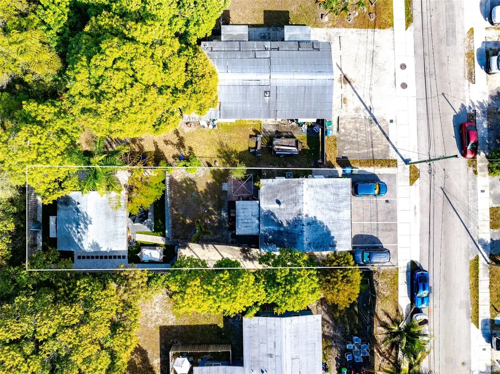 659 NE 32nd Street Oakland Park FL 33334