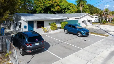 659 NE 32nd Street Oakland Park FL 33334