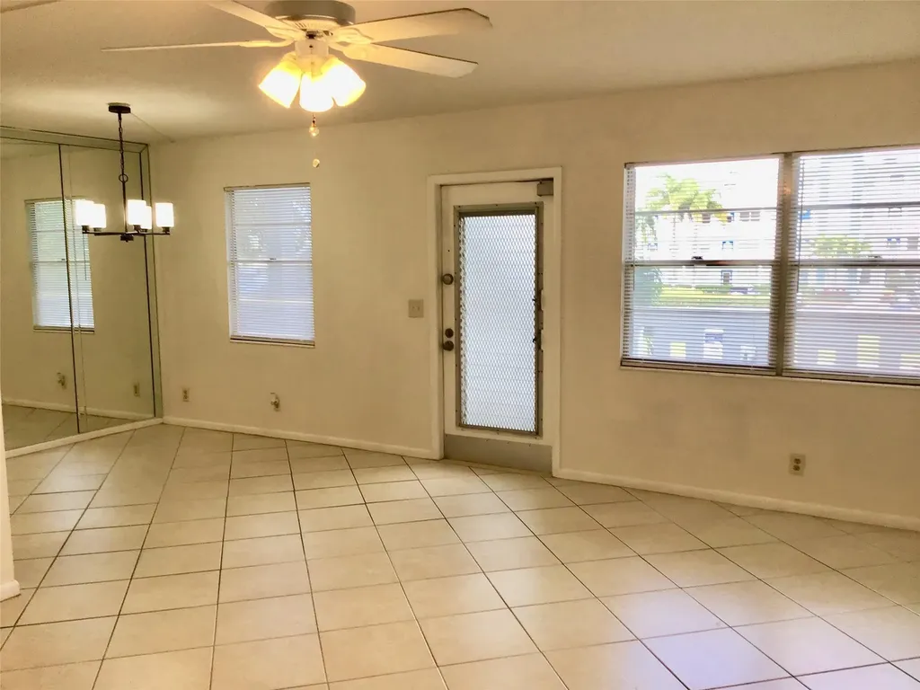 2035 Exeter B Boca Raton FL 33434
