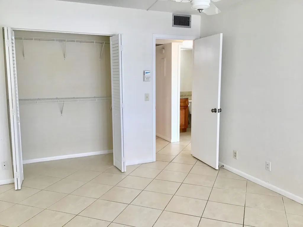 2035 Exeter B Boca Raton FL 33434