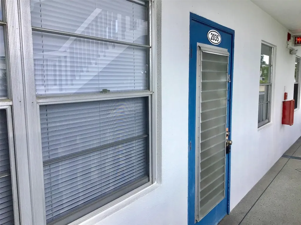 2035 Exeter B Boca Raton FL 33434
