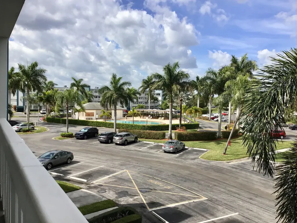 2035 Exeter B Boca Raton FL 33434