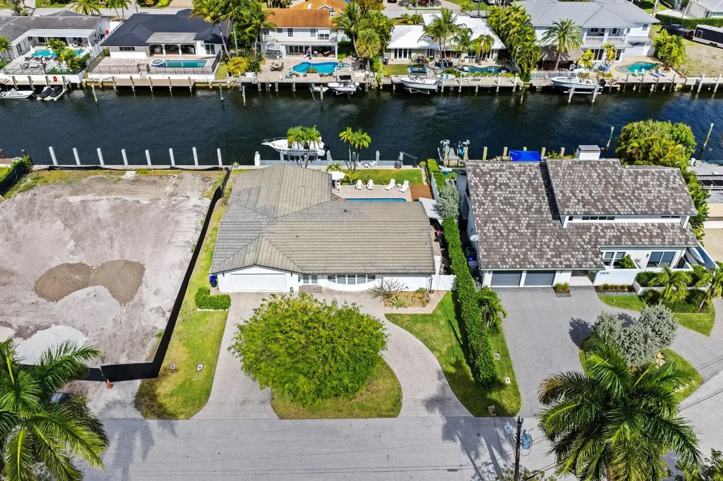 2821 NE 9th Court Pompano Beach FL 33062