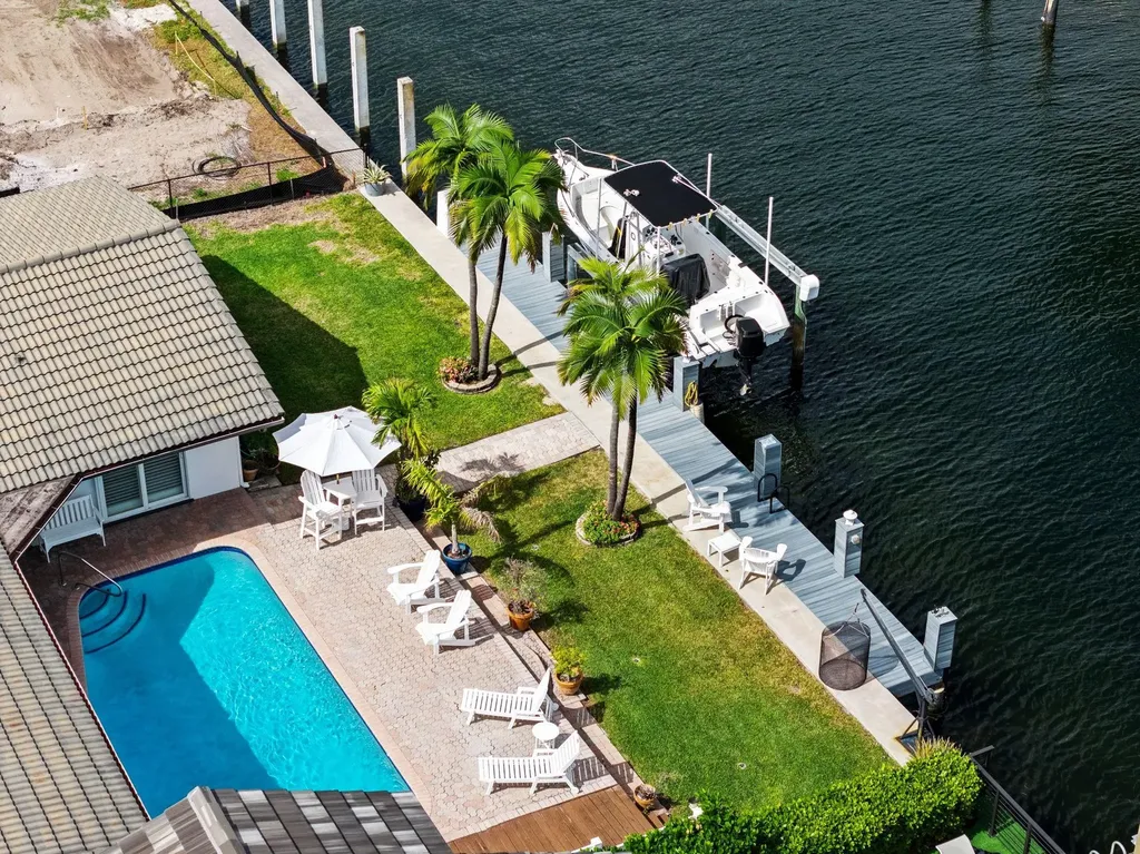 2821 NE 9th Court Pompano Beach FL 33062