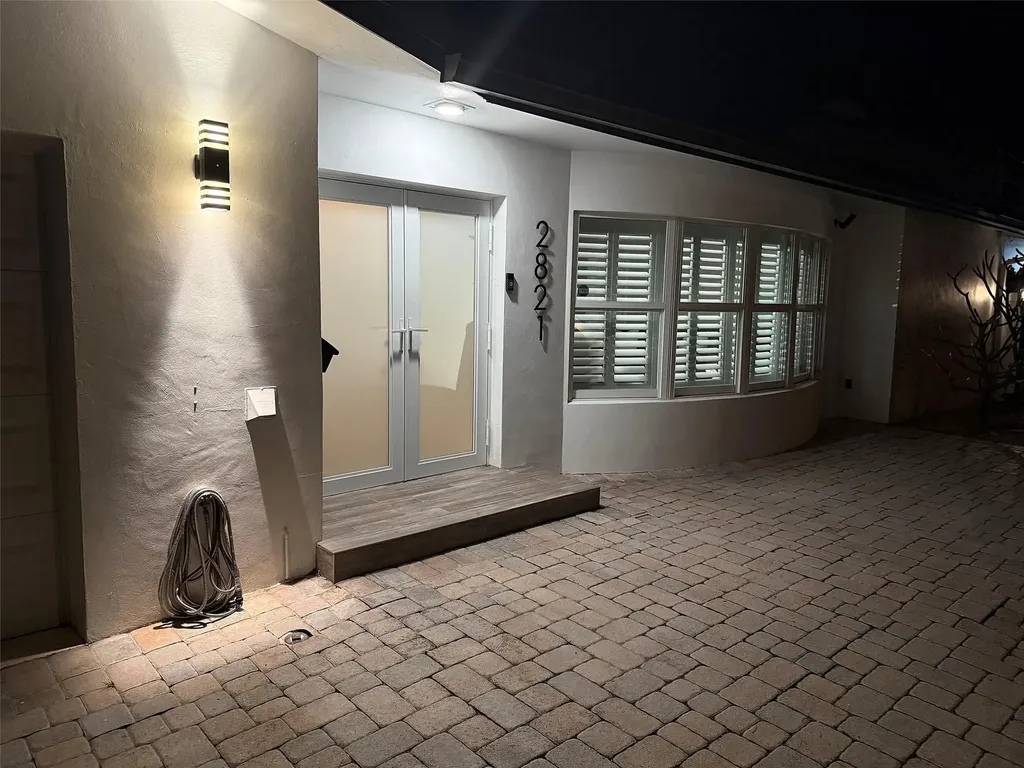 2821 NE 9th Court Pompano Beach FL 33062