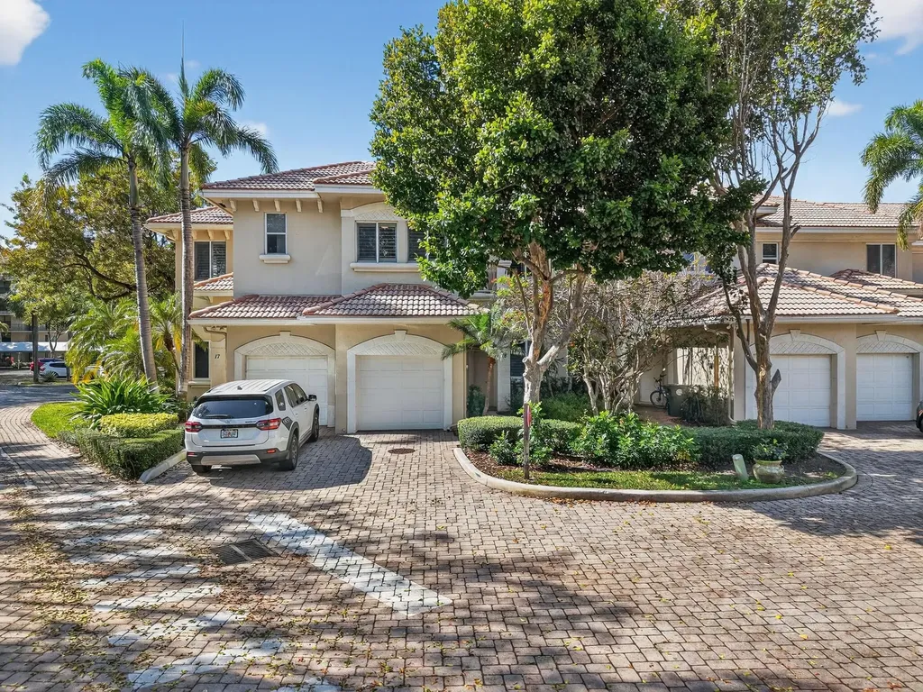 23 Royal Palm Way Boca Raton FL 33432