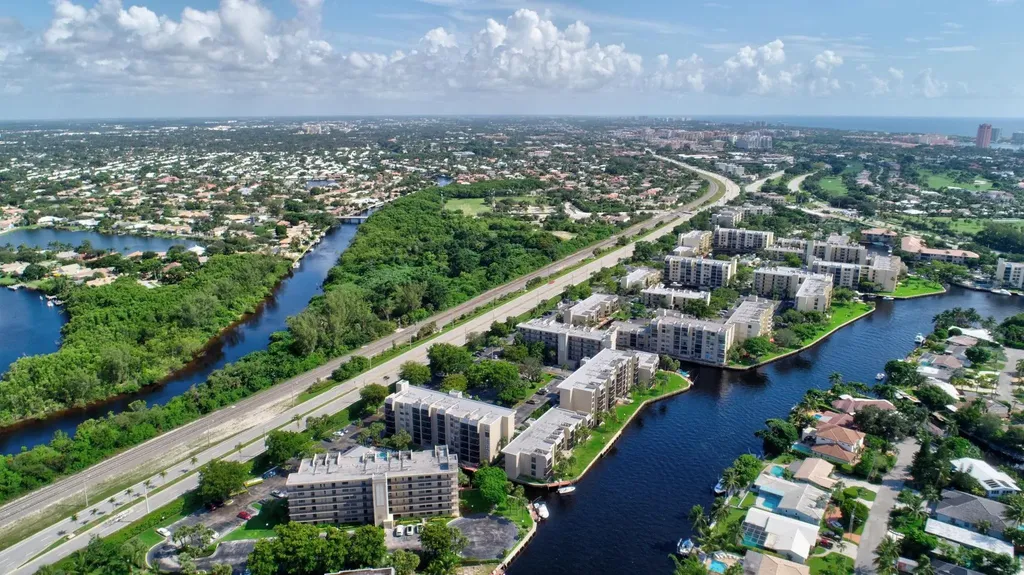 23 Royal Palm Way Boca Raton FL 33432