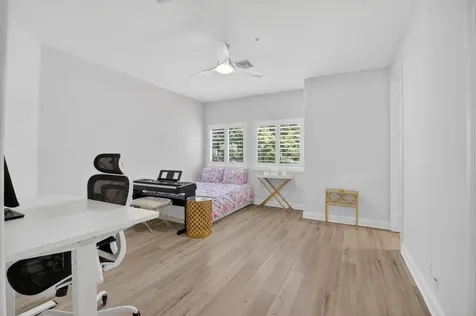 23 Royal Palm Way Boca Raton FL 33432