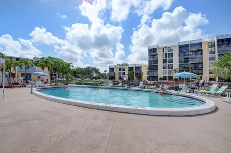23 Royal Palm Way Boca Raton FL 33432