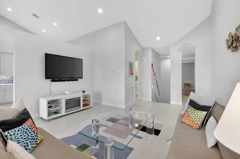 23 Royal Palm Way Boca Raton FL 33432