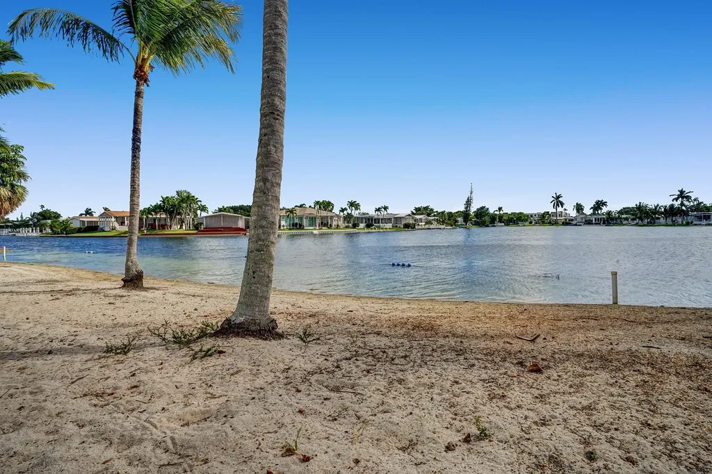 5520 SW 27th Terrace Fort Lauderdale FL 33312