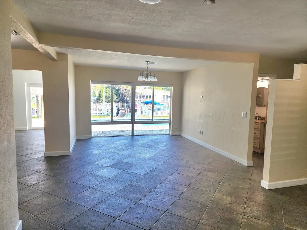 191 SE 9th Court Pompano Beach FL 33060