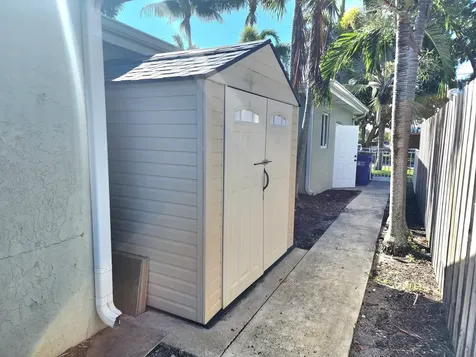 191 SE 9th Court Pompano Beach FL 33060