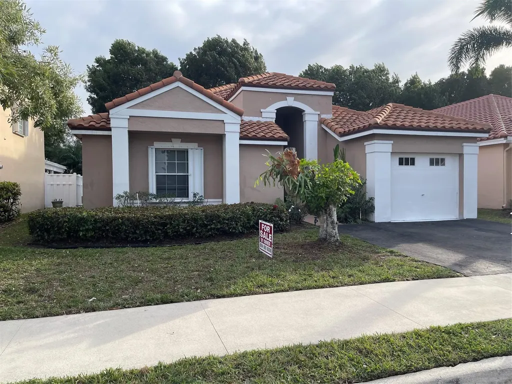 480 Somerset Way Weston FL 33326