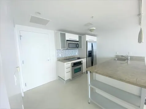 185 SW 7th Street Miami FL 33130