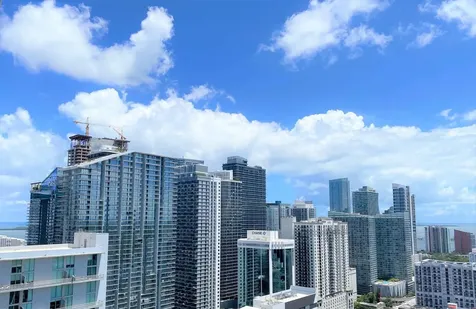 185 SW 7th Street Miami FL 33130