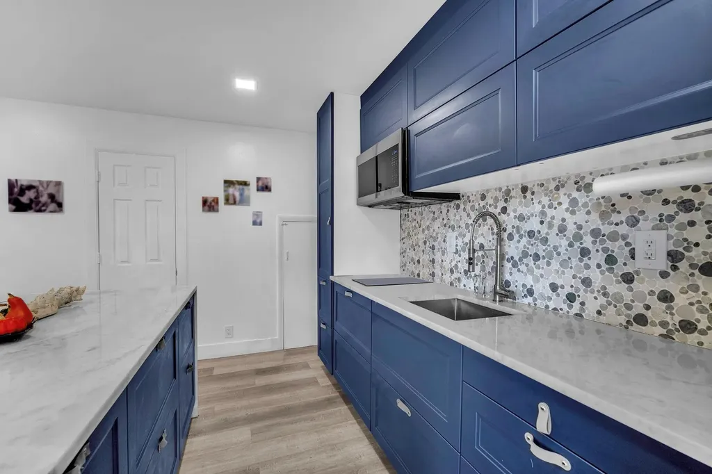 3904 Parkside Lane Hollywood FL 33021
