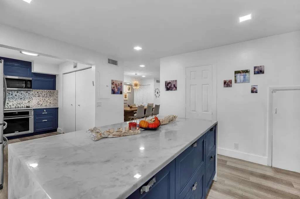3904 Parkside Lane Hollywood FL 33021