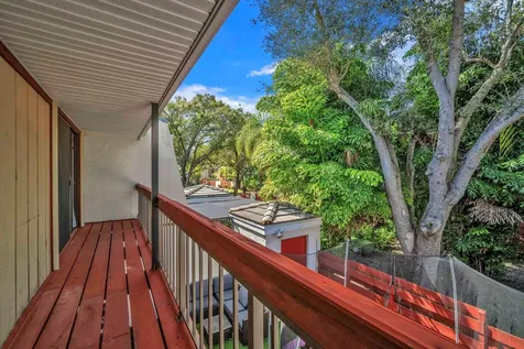 3904 Parkside Lane Hollywood FL 33021