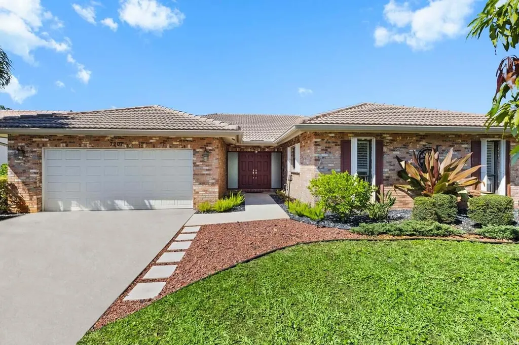 7207 NW 44 Street Coral Springs FL 33065