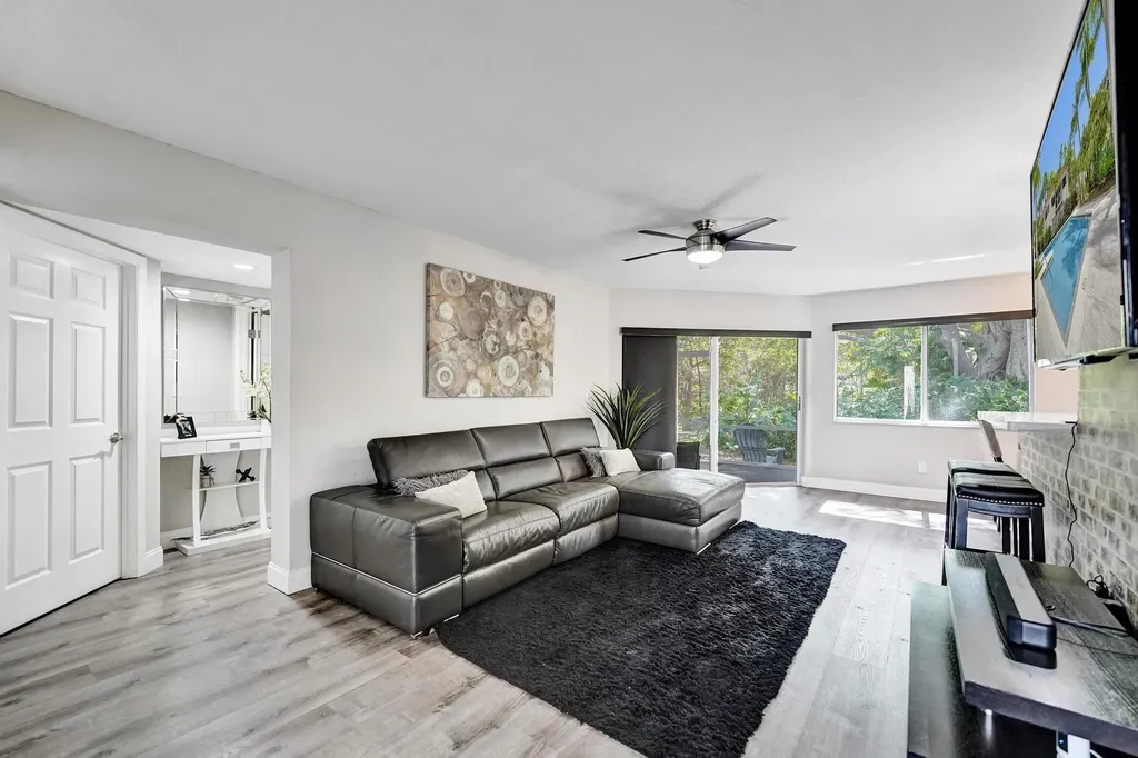 9280 NW 9th Court Plantation FL 33324