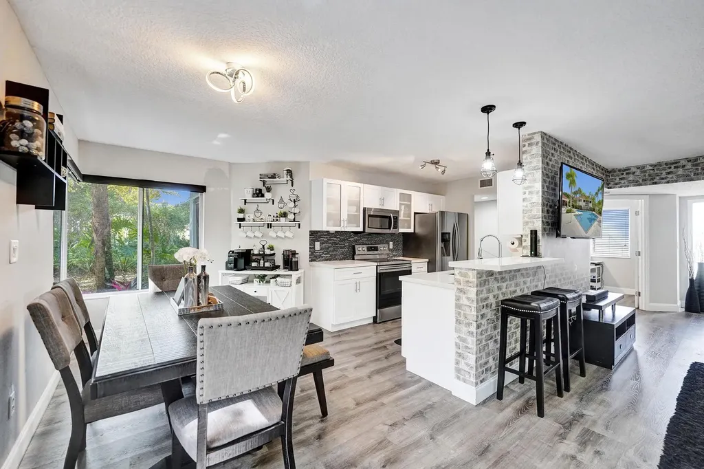 9280 NW 9th Court Plantation FL 33324