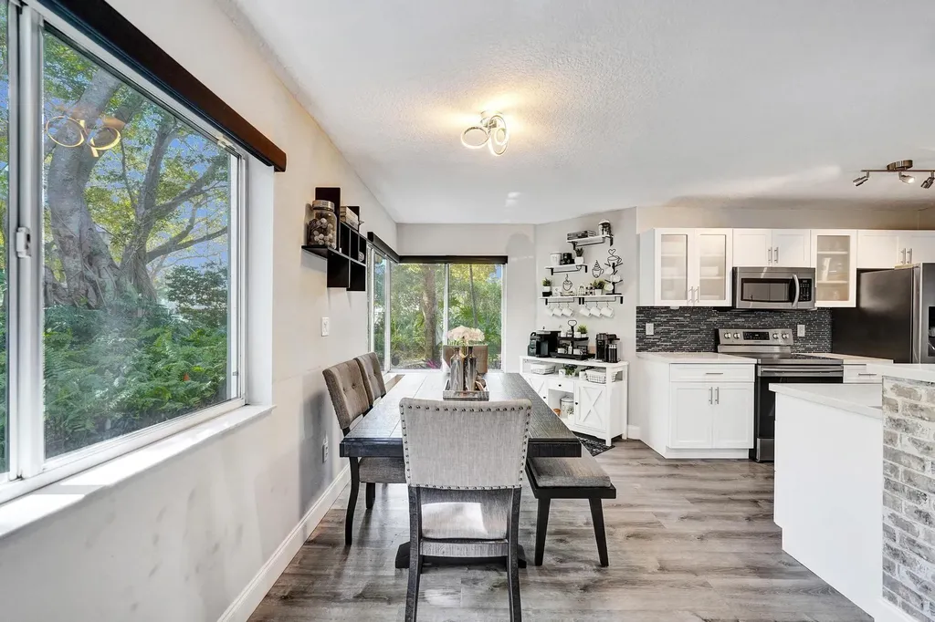 9280 NW 9th Court Plantation FL 33324