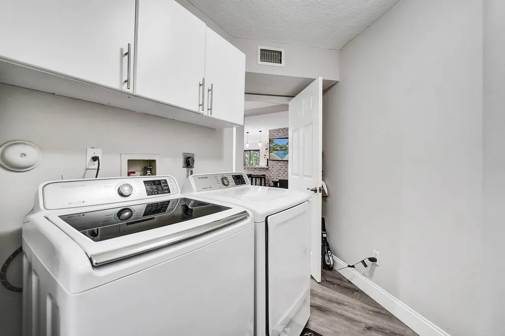 9280 NW 9th Court Plantation FL 33324