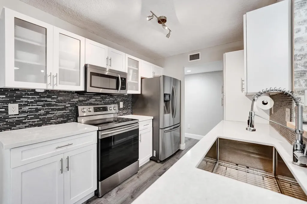 9280 NW 9th Court Plantation FL 33324