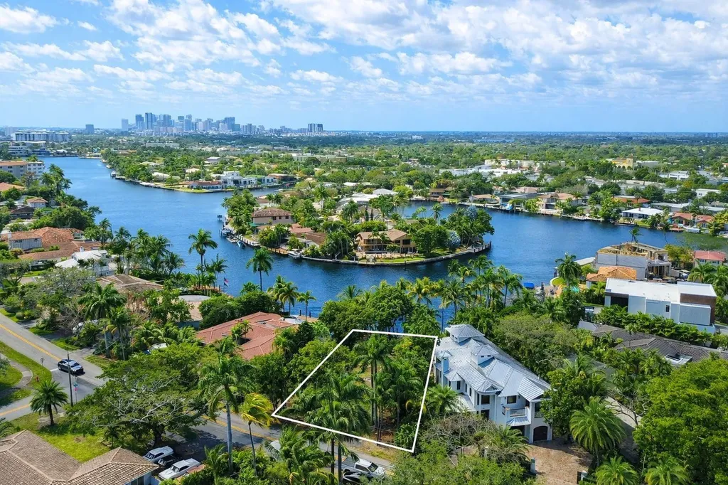 2405 Middle River Drive Fort Lauderdale FL 33305