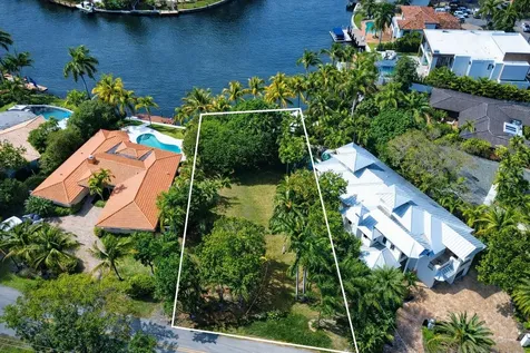 2405 Middle River Drive Fort Lauderdale FL 33305