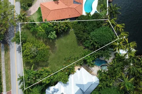 2405 Middle River Drive Fort Lauderdale FL 33305