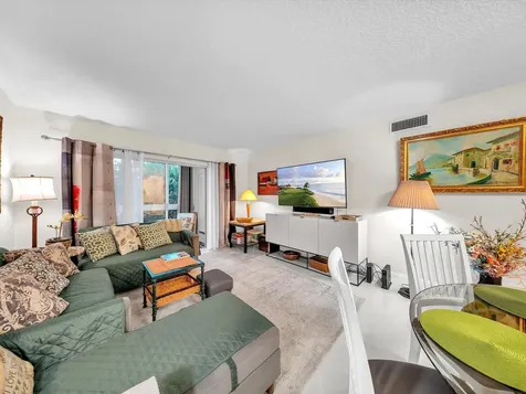 2515 NE 1st Court Boynton Beach FL 33435