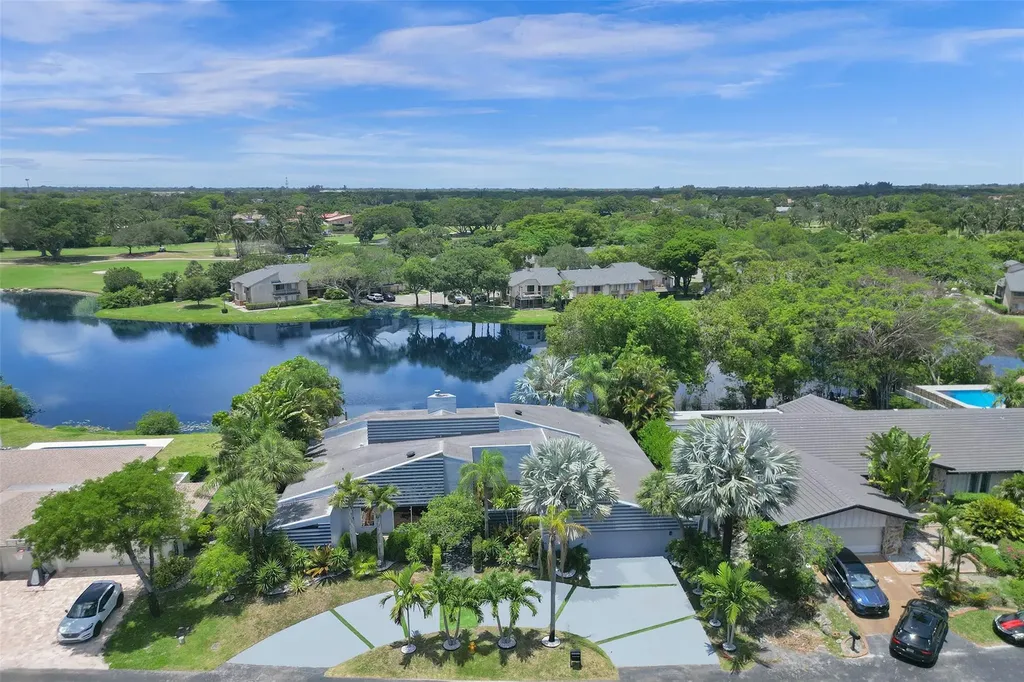 349 Jacaranda Drive Plantation FL 33324