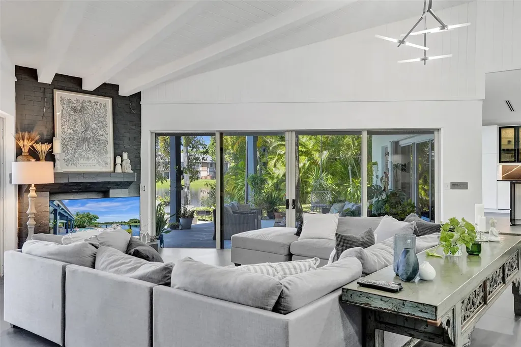 349 Jacaranda Drive Plantation FL 33324