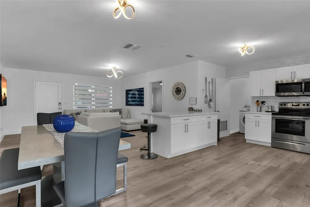 5311 Pierce Street Hollywood FL 33021