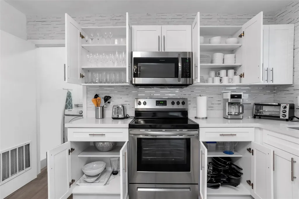 5311 Pierce Street Hollywood FL 33021