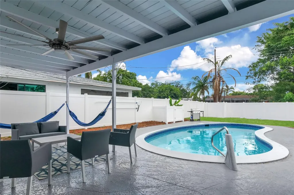5311 Pierce Street Hollywood FL 33021