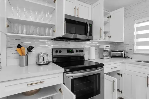5311 Pierce Street Hollywood FL 33021