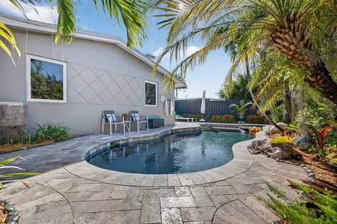 1510 NE 39th Street Oakland Park FL 33334